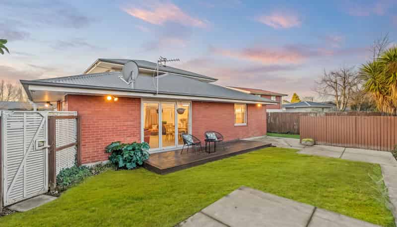 2/11 Powell Crescent, Ilam