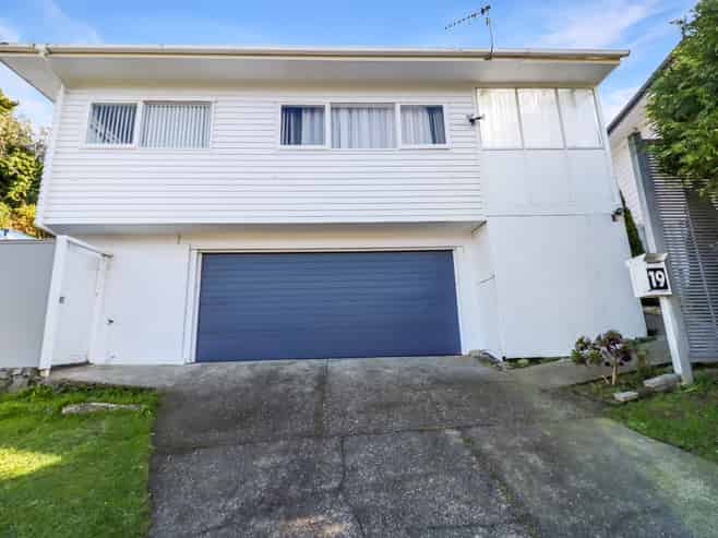 19 Churton Drive, Churton Park