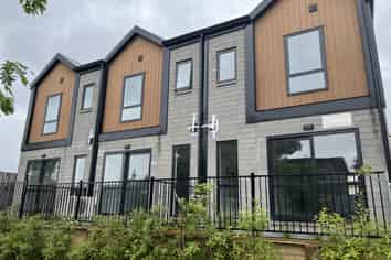 6/1 Hammond Street, Hamilton Central