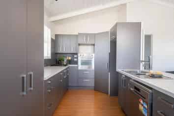 6 Liston Ave, Hilltop