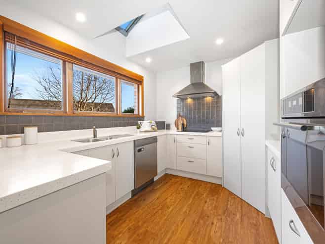 15 Rochford Place, Bryndwr