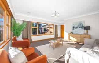 15 Rochford Place, Bryndwr