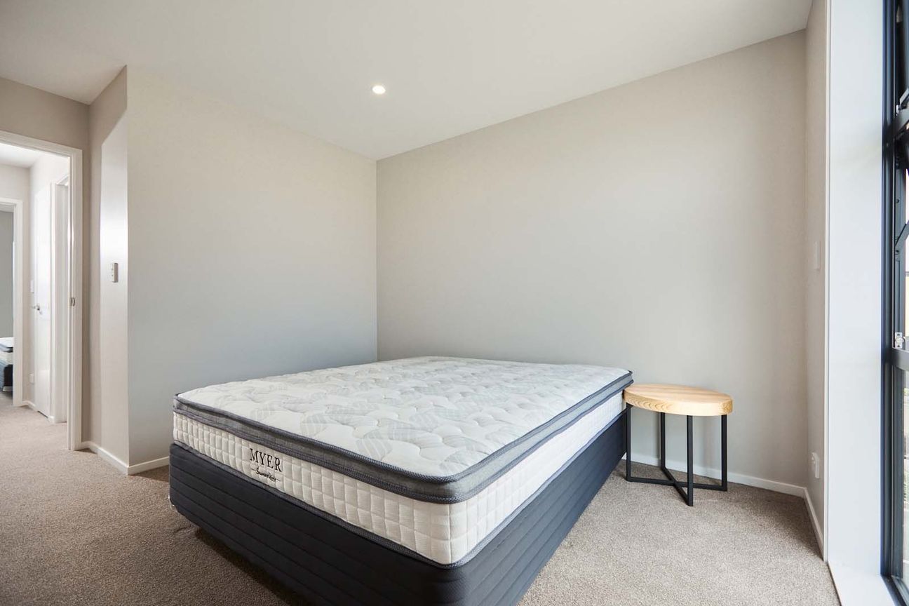 Modern TWO-Bedroom Townhouse in Prime Location - Vista 5