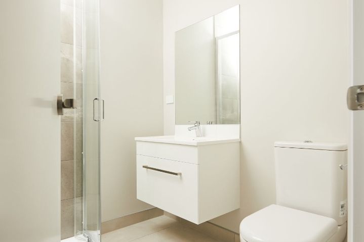Modern TWO-Bedroom Townhouse in Prime Location - Vista 6