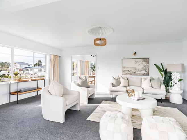 54 Wairau Road, Oakura