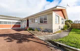 54 Wairau Road, Oakura