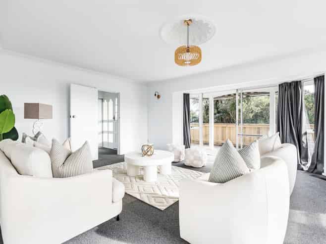 54 Wairau Road, Oakura