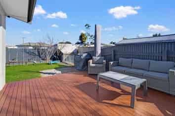 2/127 Parkers Road, Tahunanui