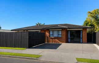77 Avondale Road, Taradale