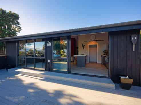 12 Moa Road, South Bay