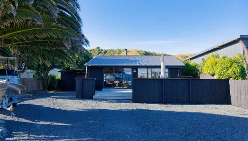 12 Moa Road, South Bay