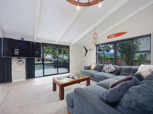 12 Moa Road, South Bay