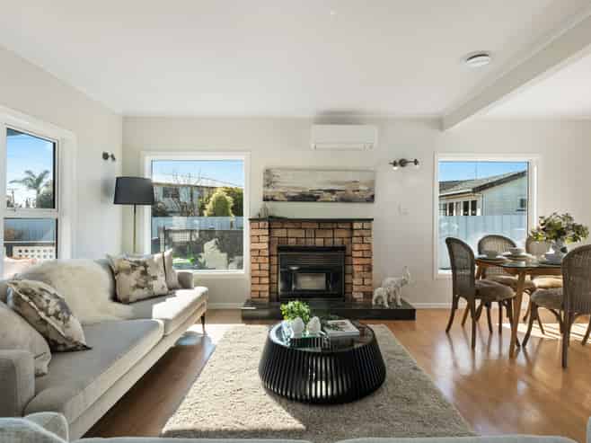 9 Hill Crescent, Papakura