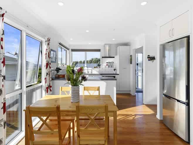 8 Tikati View, Titahi Bay