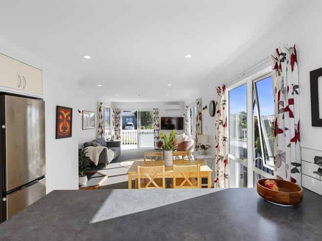 8 Tikati View, Titahi Bay
