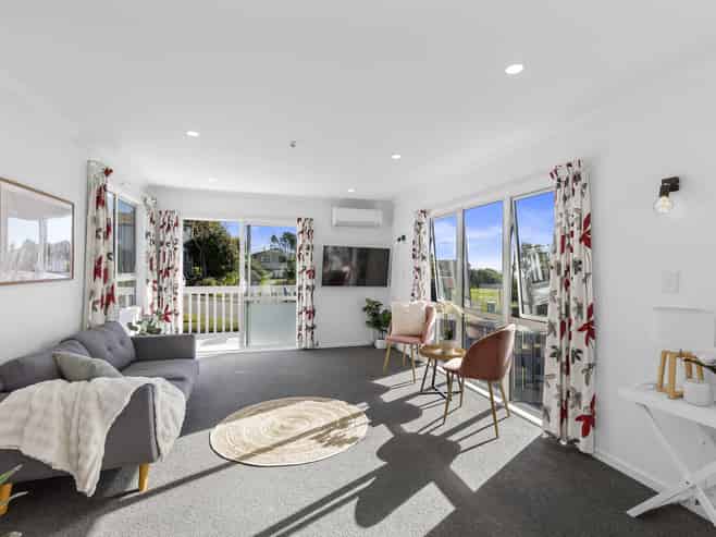 8 Tikati View, Titahi Bay