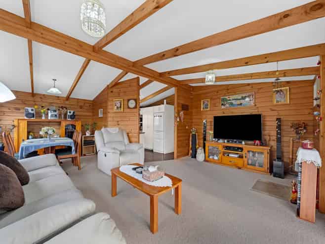 2/94 Carruth Road, Papatoetoe