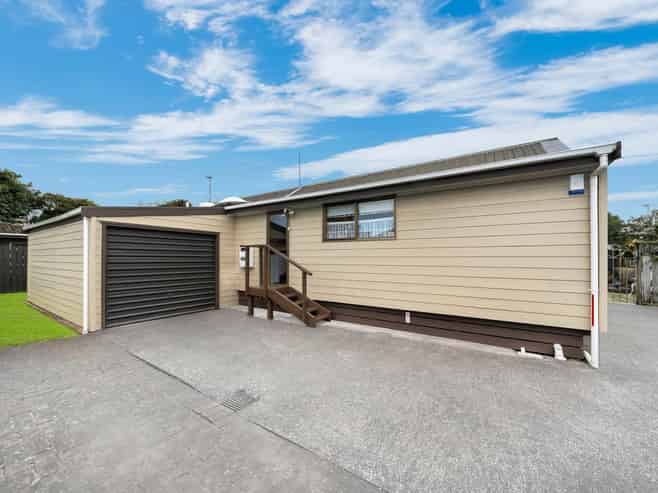2/94 Carruth Road, Papatoetoe