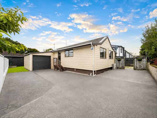 2/94 Carruth Road, Papatoetoe