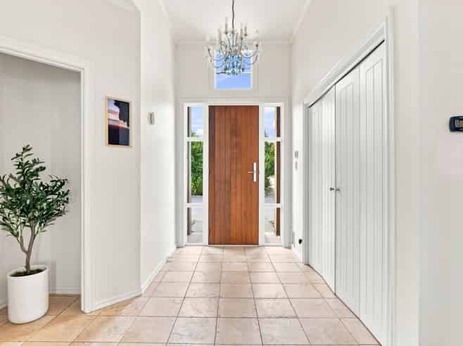 37 Longbeach Drive, Castlecliff