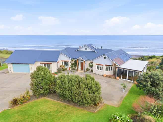 37 Longbeach Drive, Castlecliff