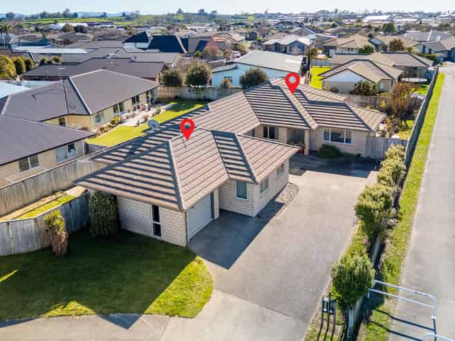 9A + 9B Foxbury Court, Rototuna North