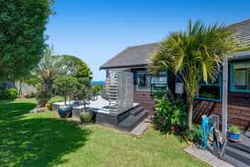 12 Ascot Way, Orewa