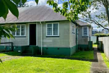 144b Kamo Road, Kensington