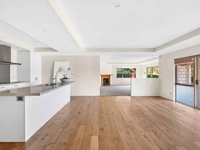 12 Stevensons Crescent, Albany Heights