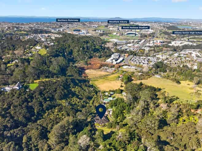 12 Stevensons Crescent, Albany Heights
