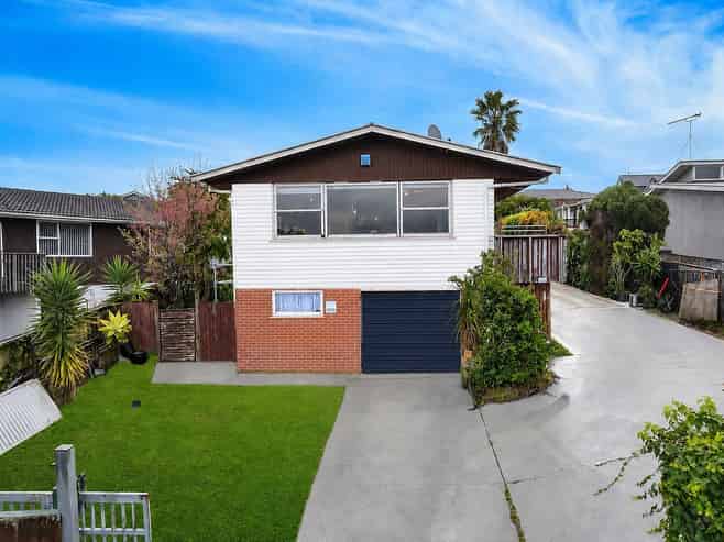 20 Megan Avenue/20 Megan Avenue, Pakuranga Heights