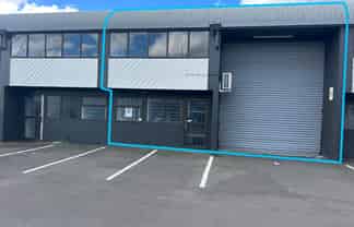Affordable Wiri Warehouse with Parking