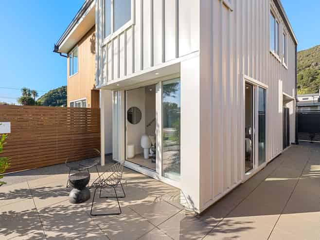17B Puriri Street, Eastbourne
