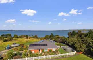 96 Omana Avenue Shelly Beach, Helensville
