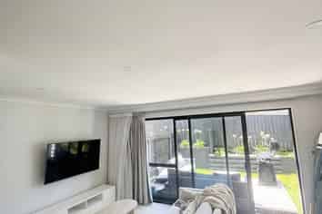 15 Locket Road, Glenfield