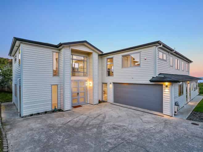 1053b Whangaparaoa Road, Tindalls Beach