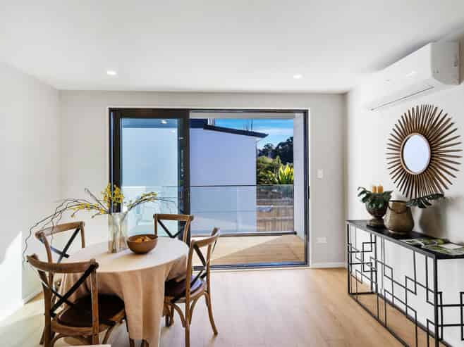 2/73 Glendale Road, Glen Eden