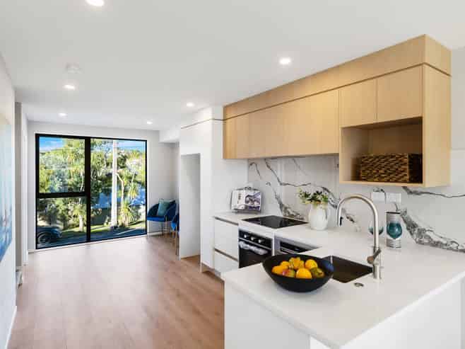 2/73 Glendale Road, Glen Eden