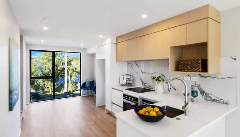 2/73 Glendale Road, Glen Eden
