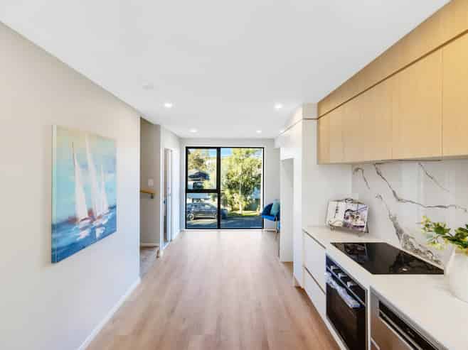 2/73 Glendale Road, Glen Eden