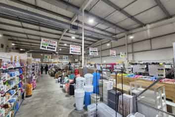 Big box in retail hot spot