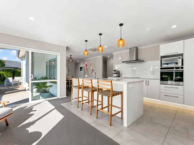 123 Coast Boulevard, Papamoa