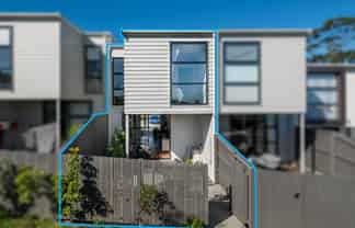 18 Dunkirk Terrace, Mount Albert