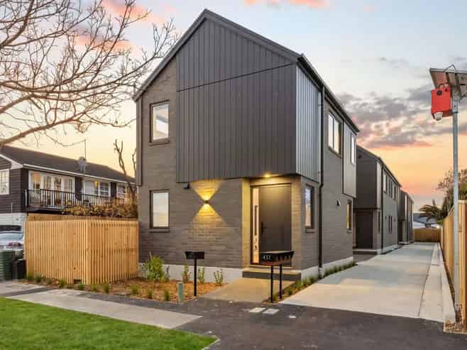 1/437  Worcester Street, Linwood