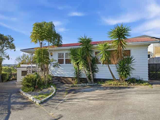 1/4 Firth Road, Torbay