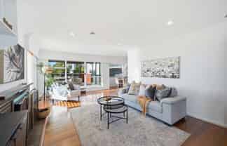 1/4 Firth Road, Torbay