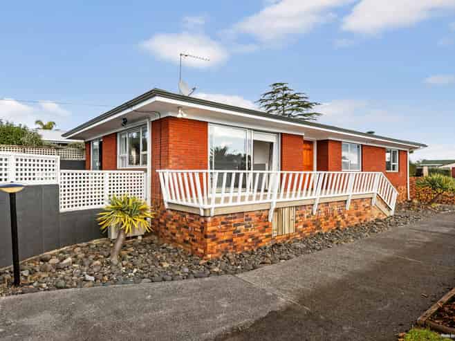 6 Raewyn Place, Pakuranga