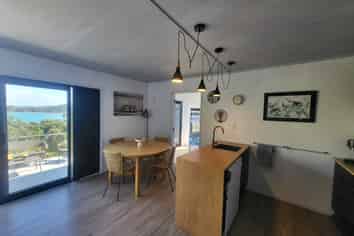 64 Burrell Road, Oneroa
