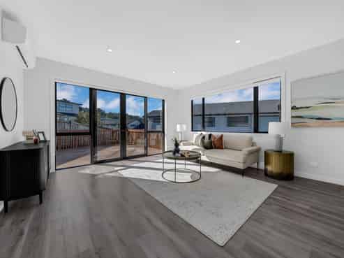 12 Golden Morning Drive, Albany