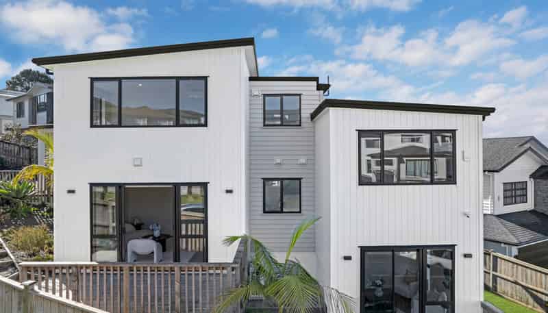 12 Golden Morning Drive, Albany